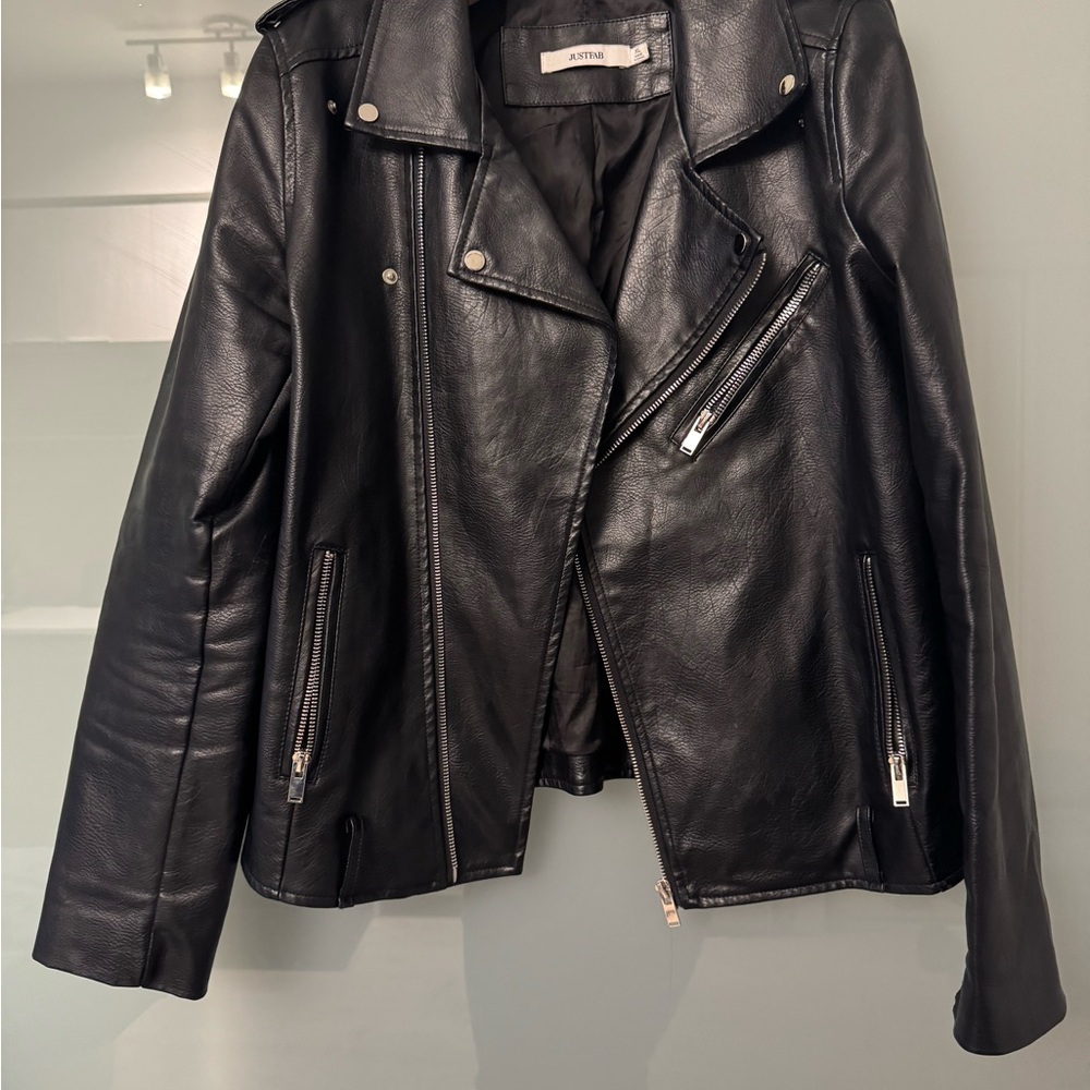 Aritzia Classic Black Leather Moto Jacket